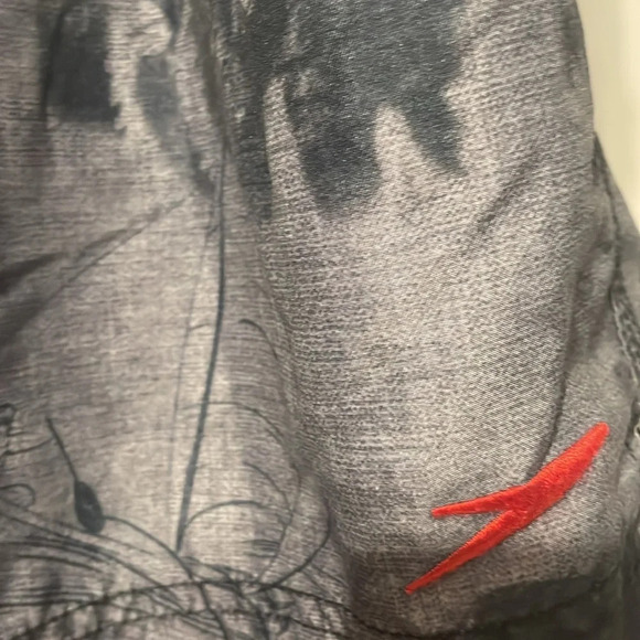 Speedo Swim Shorts xl Trunks Hawaiian Gray Red accents Great Condition mens - Picture 4 of 11